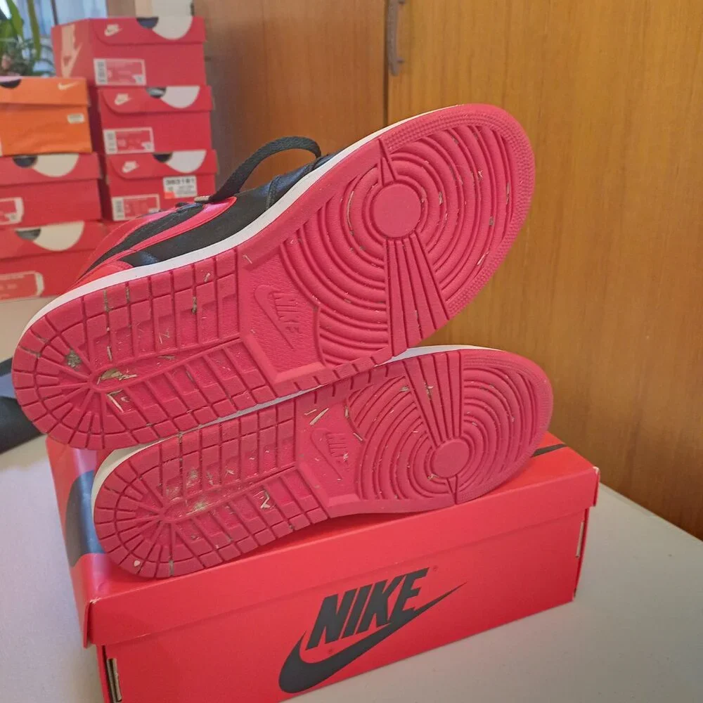 Size 10.5 - Air Jordan 1 Retro OG 2023 High Satin Bred mens 10.5 womens 12 - Picture 2 of 12